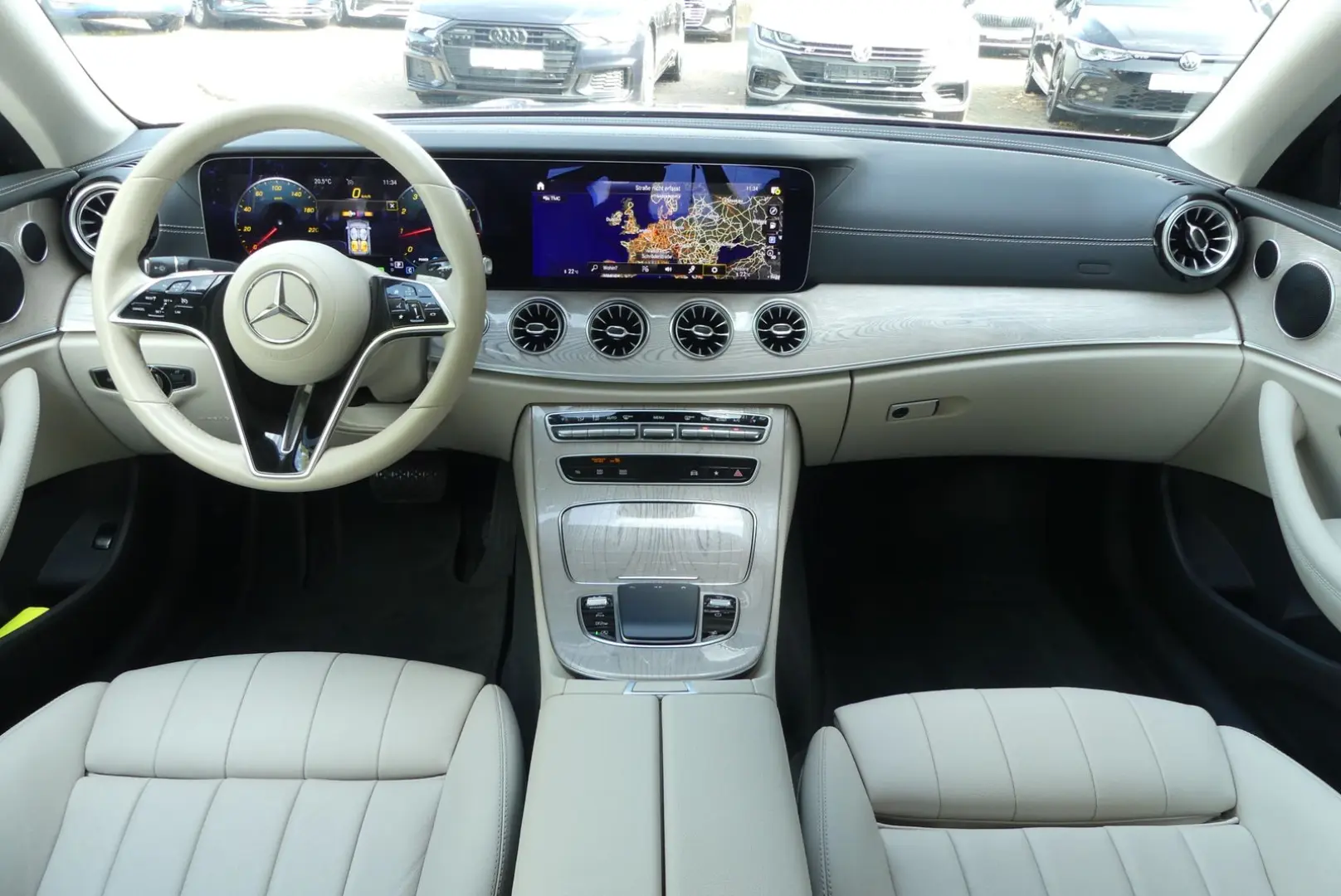 E 200 Coupe Avantgarde*Kamera*19
