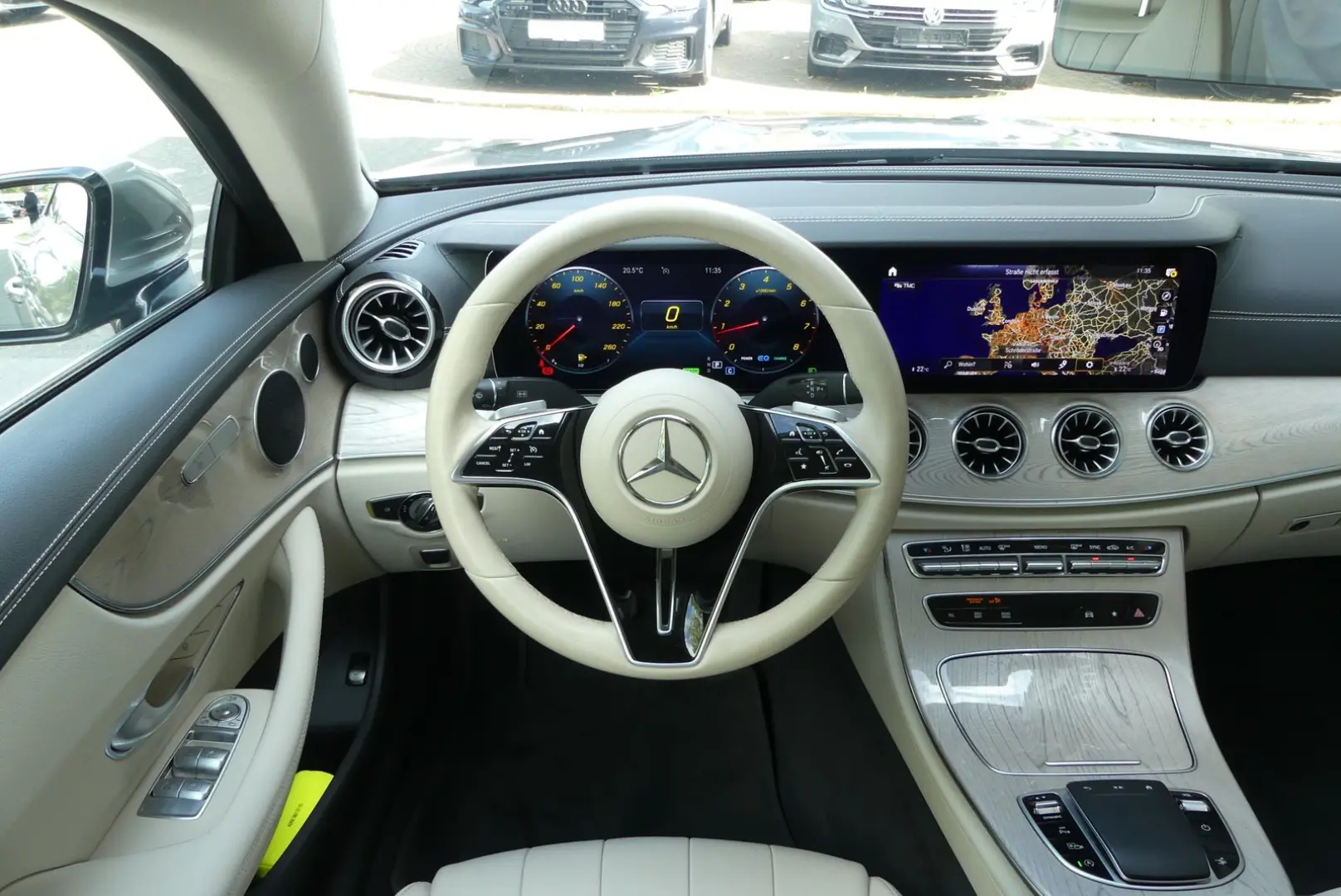E 200 Coupe Avantgarde*Kamera*19