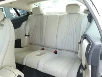 E 200 Coupe Avantgarde*Kamera*19