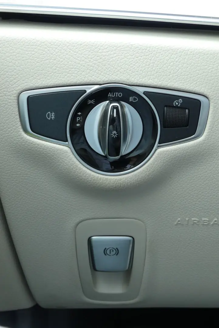 E 200 Coupe Avantgarde*Kamera*19