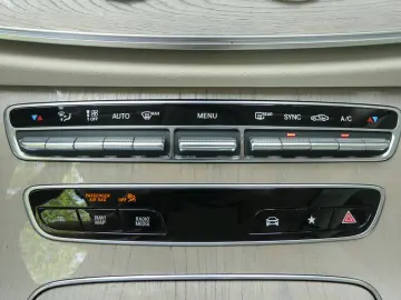 E 200 Coupe Avantgarde*Kamera*19