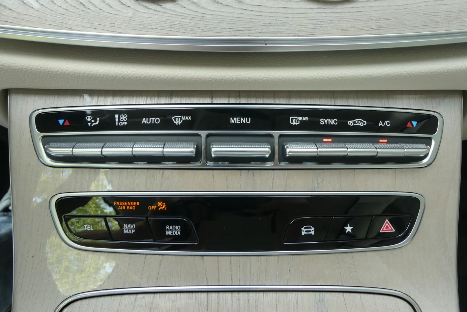 E 200 Coupe Avantgarde*Kamera*19