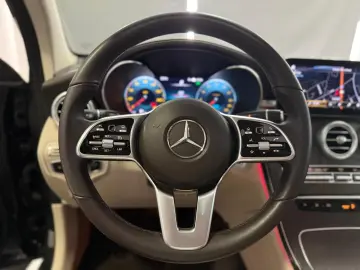 GLC 300 e 4M *PANO*360*BURM*MEMORY*SPUR*DAB*TOTW