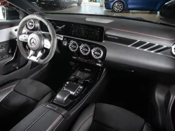 AMG CLA 45 4Matic *PANO*BURMESTER*MULTIBEAM*