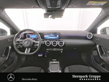 CLA 180 Coupé AMG Line/+Navi+Keyless-Go+Styling