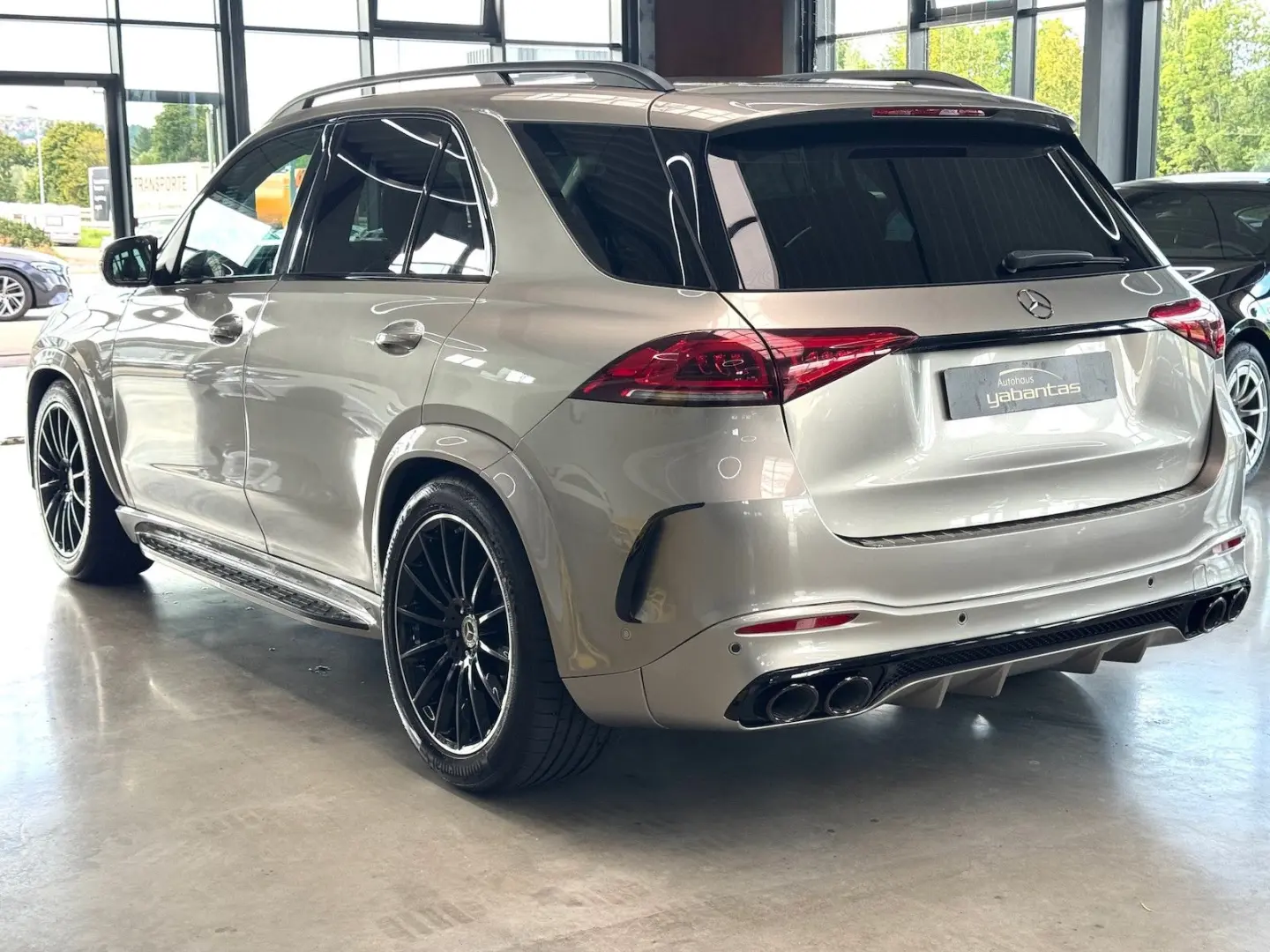 GLE 400 d 4M AMG Night DISTRONIC+ Pano 360° AHK 