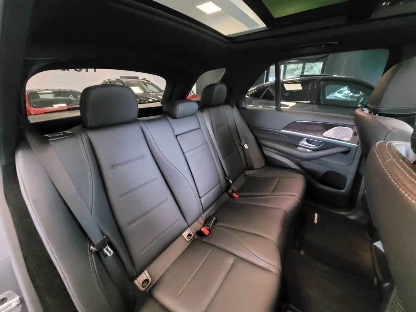 GLE 400 d 4M AMG NIGHT PANO AHK MEMORYAMG Line