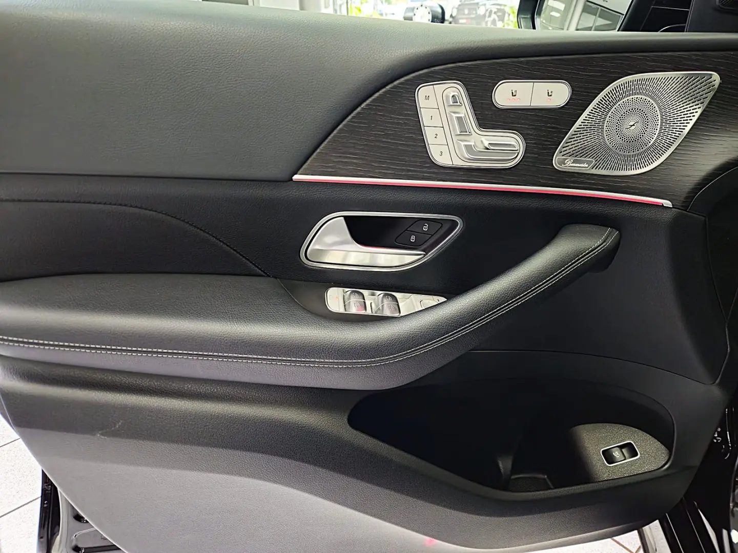GLE 300 d 4M*AMG*AIRM*PANO*MBEAM*BURM*DISTR*KAM*