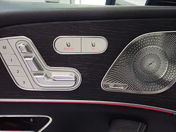 GLE 300 d 4M*AMG*AIRM*PANO*MBEAM*BURM*DISTR*KAM*