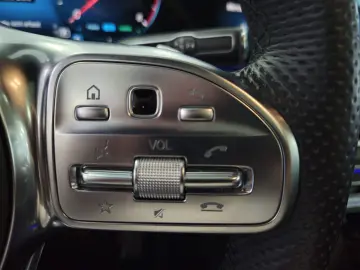 GLE 300 d 4M*AMG*AIRM*PANO*MBEAM*BURM*DISTR*KAM*