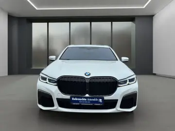 BMW 750 i L xDrive M-SPORT LASER HUD