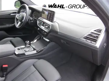 X4 xDrive20i M SPORT LASER AHK PANO LEDER HUD LC
