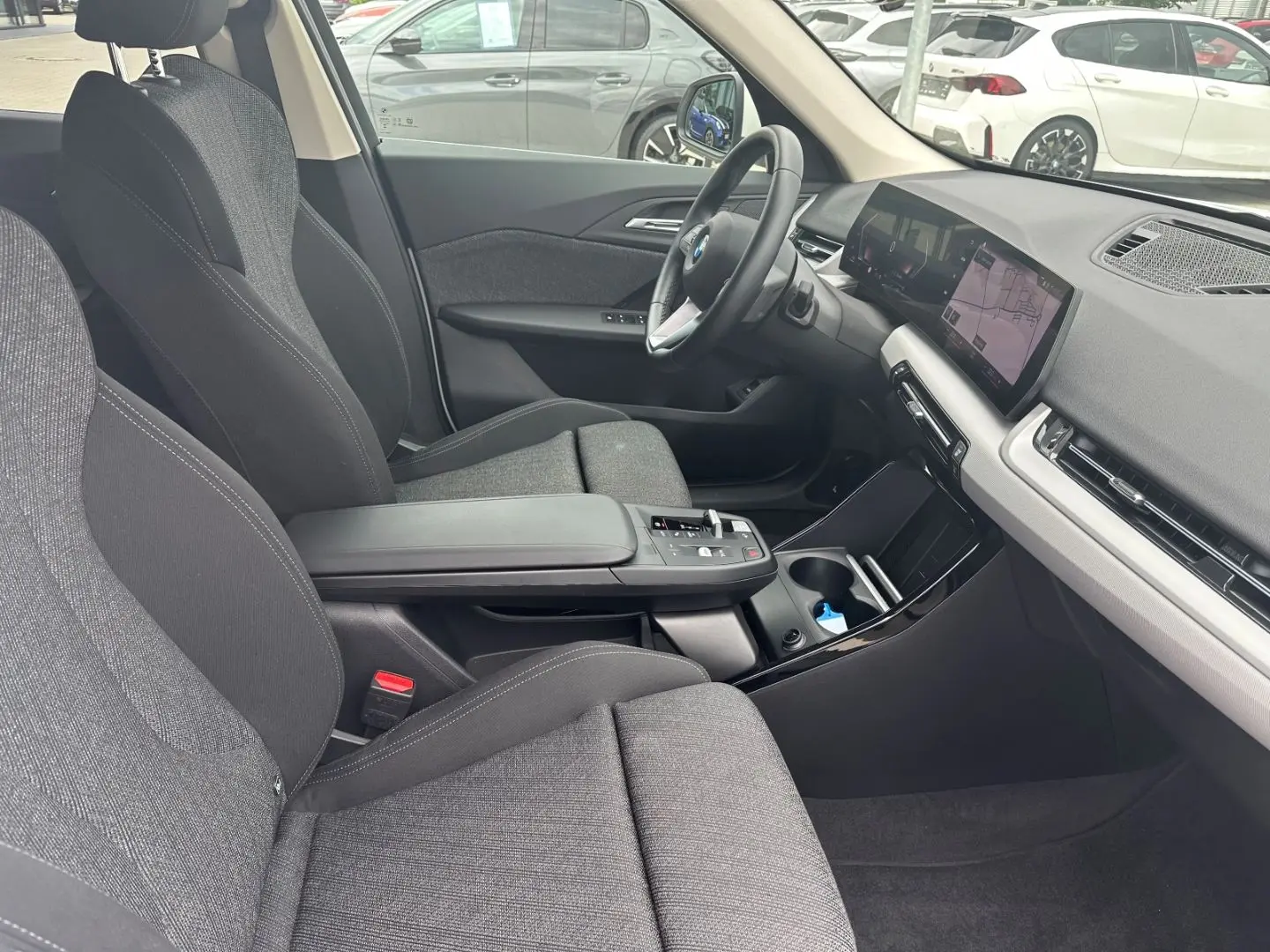 X1 18i sDrive Premium-Paket AHK ACC LED SHZ