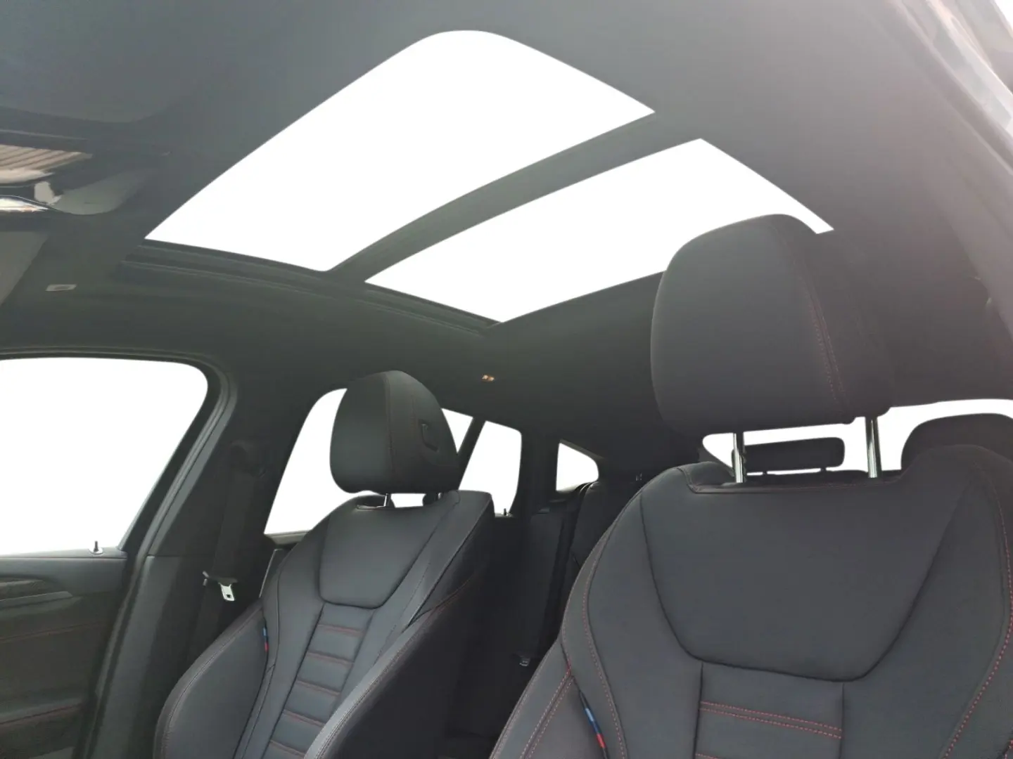 X4 xDrive20i AT M Sportpaket Innovationsp. AHK