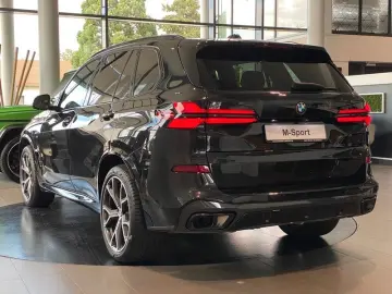 X5 40d M-Sport Pro M-Sitze Pano Sbel AHK ACC H&K