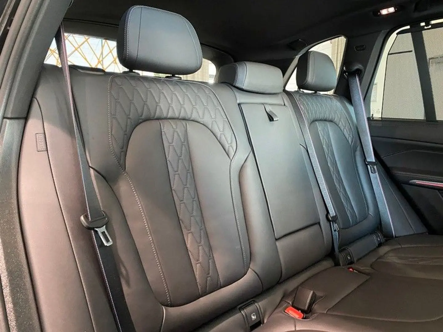 X5 40d M-Sport Pro M-Sitze Pano Sbel AHK ACC H&K