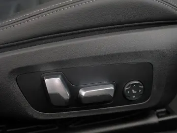 M440 d xDrive Coupe/M-PRO/M-AERO/GLASDACH/CARBON