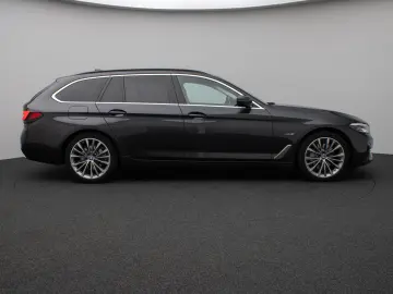 530e xD Panorama DAB CockPitPro Alarm PDC 19Zoll