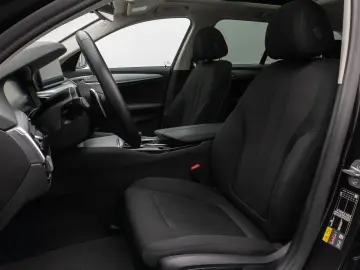 530e xD Panorama DAB CockPitPro Alarm PDC 19Zoll