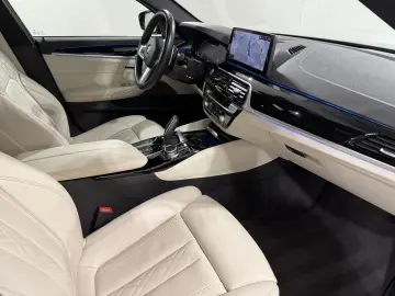 530e xDrive Touring M Sportpaket ACC DA-Pro PA+
