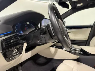 530e xDrive Touring M Sportpaket ACC DA-Pro PA+