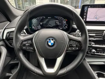 530e Touring AHK RFK SHZ 2.j Garantie HiFi