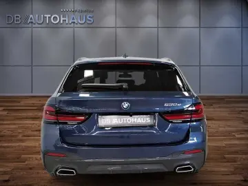 530e Touring Sport-Steptronic M Sportpaket