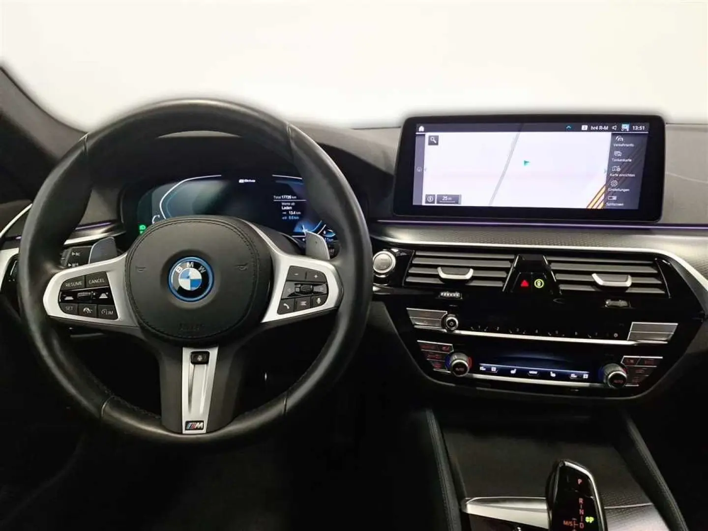 530e Touring Sport-Steptronic M Sportpaket