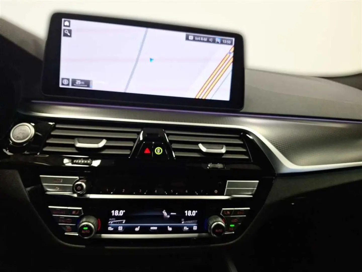 530e Touring Sport-Steptronic M Sportpaket
