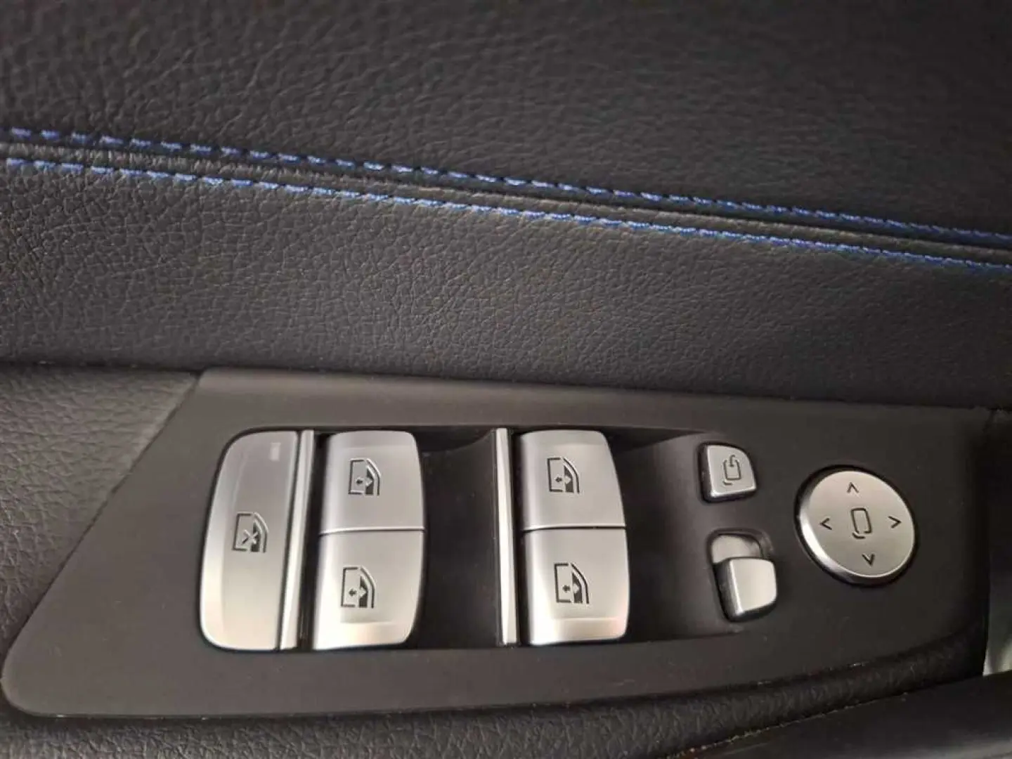 530e Touring Sport-Steptronic M Sportpaket