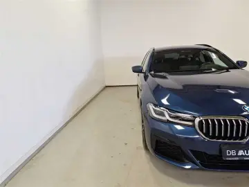 530e Touring Sport-Steptronic M Sportpaket