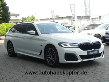 530 e Touring M Sportpak. ACC+AHK°Laser°Prof°HUP