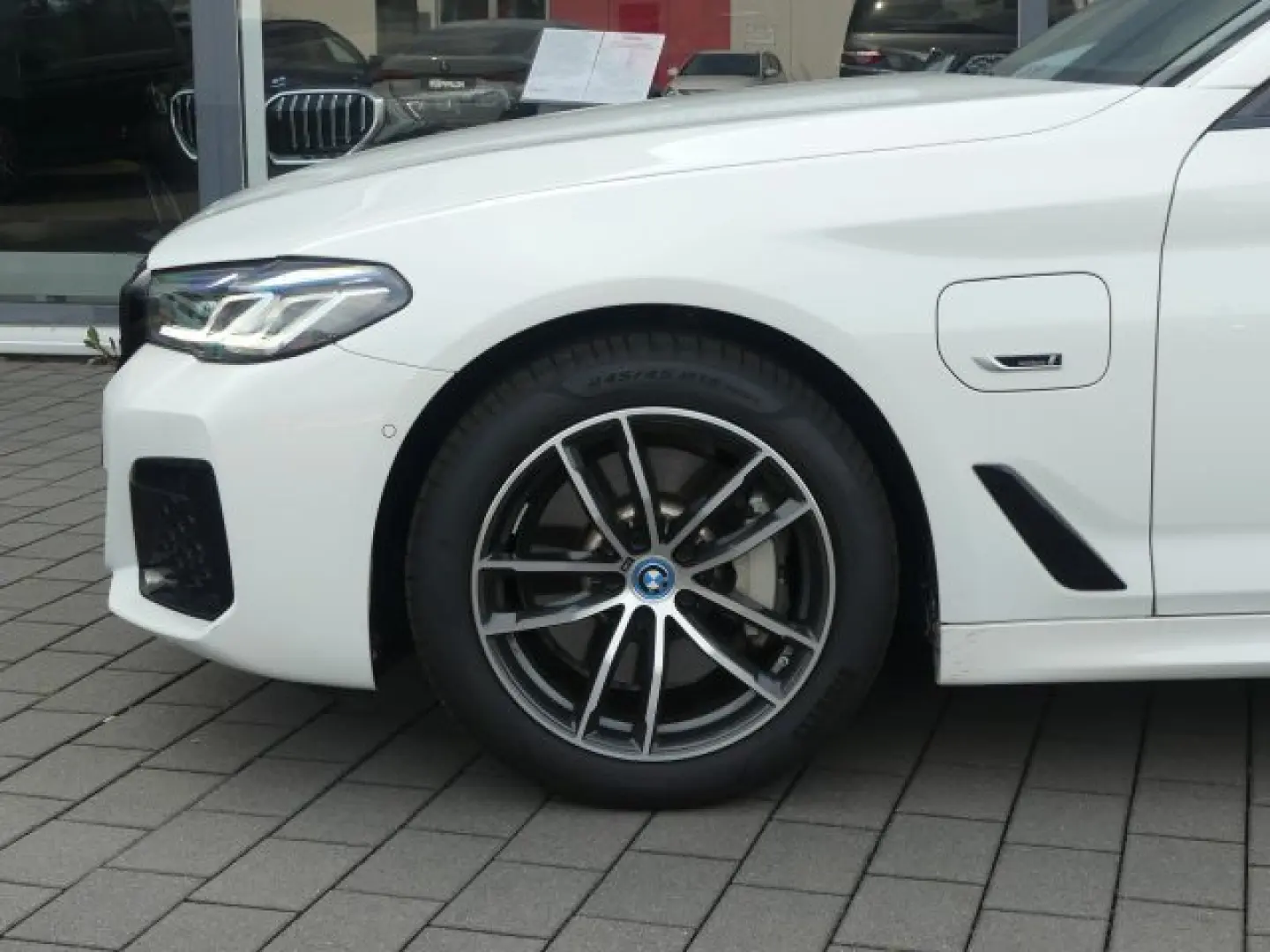 530 e Touring M Sportpak. ACC+AHK°Laser°Prof°HUP