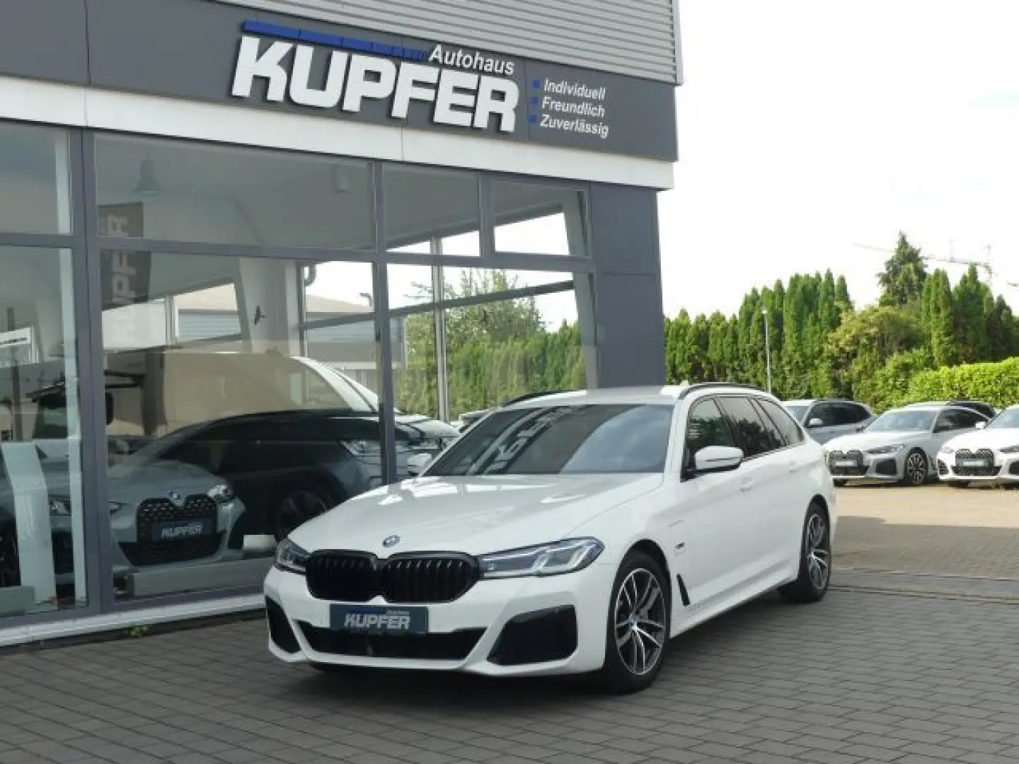 530 e Touring M Sportpak. ACC+AHK°Laser°Prof°HUP