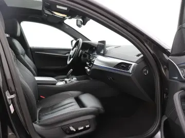 530 5-serie Touring 530e Business Edition Plus |