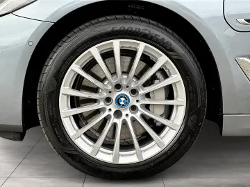 530e xDrive Touring DAB LED WLAN Pano.Dach RFK
