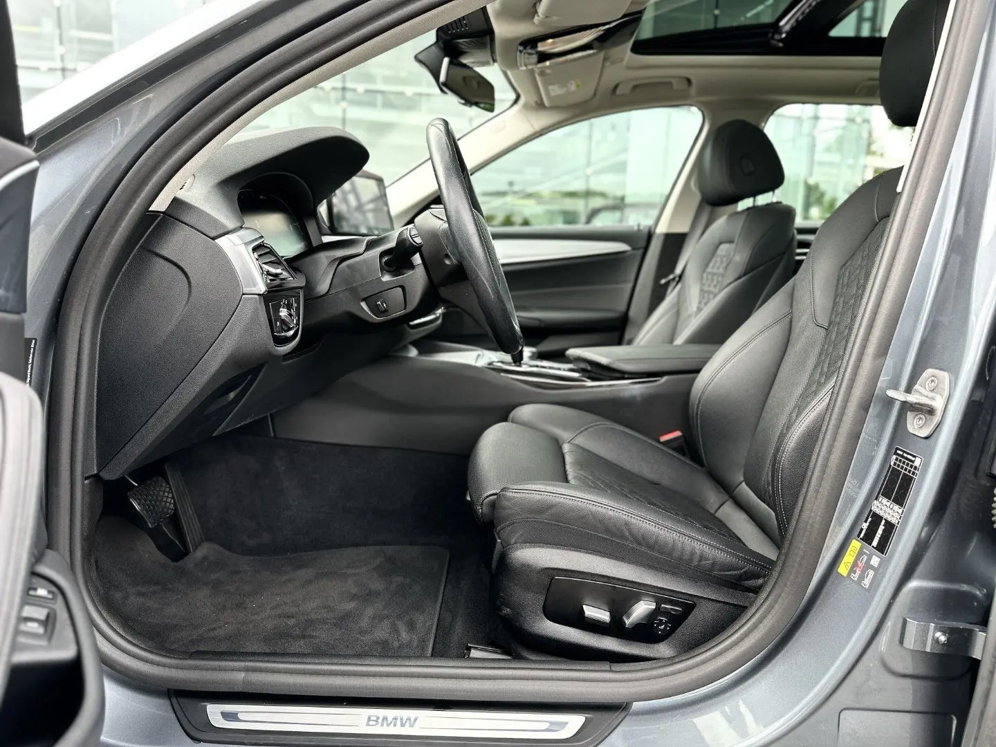 530e xDrive Touring DAB LED WLAN Pano.Dach RFK