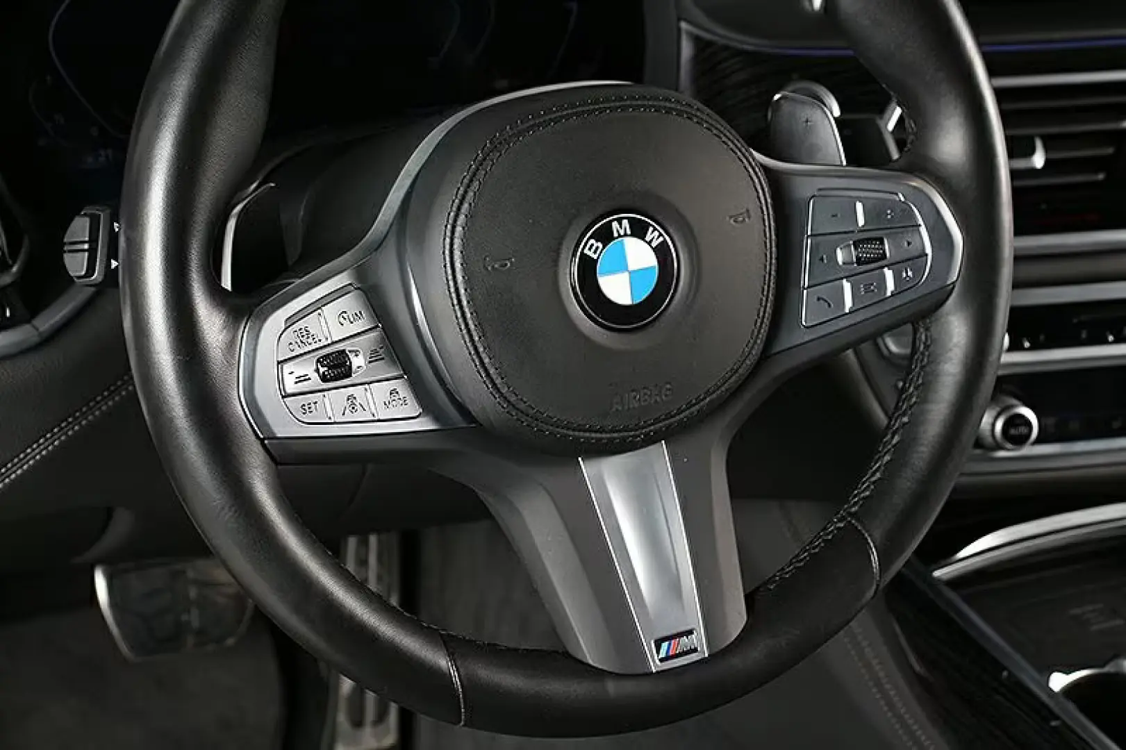 BMW 750 Li xDrive M Sport Laser ACC