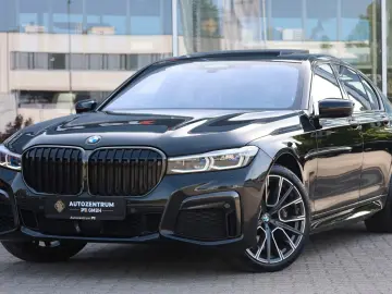 BMW 750 i xDrive M Sport Individual B&W