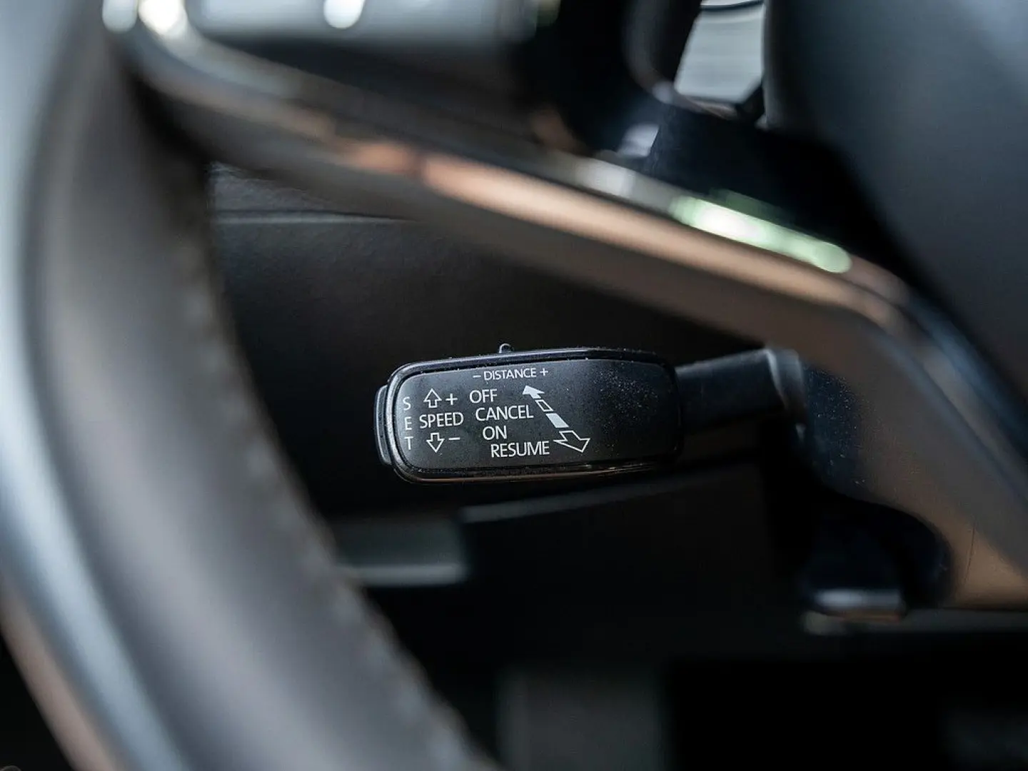 Superb 2.0 TDI Ambition KAMERA NAVI AHK ACC LED