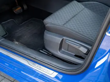 Superb 2.0 TDI Ambition KAMERA NAVI AHK ACC LED