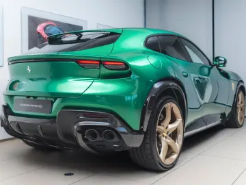 Purosangue V12 DCT 4WD