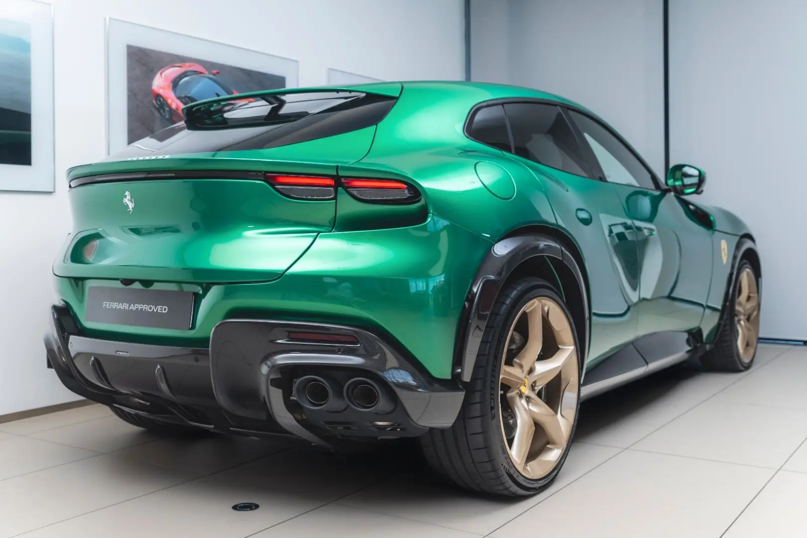 Purosangue V12 DCT 4WD