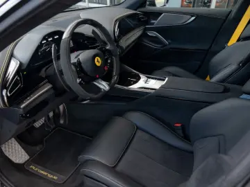 Purosangue 6.5 V12