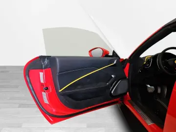 Ferrari Roma Spider ADAS MAGNERIDE JBL