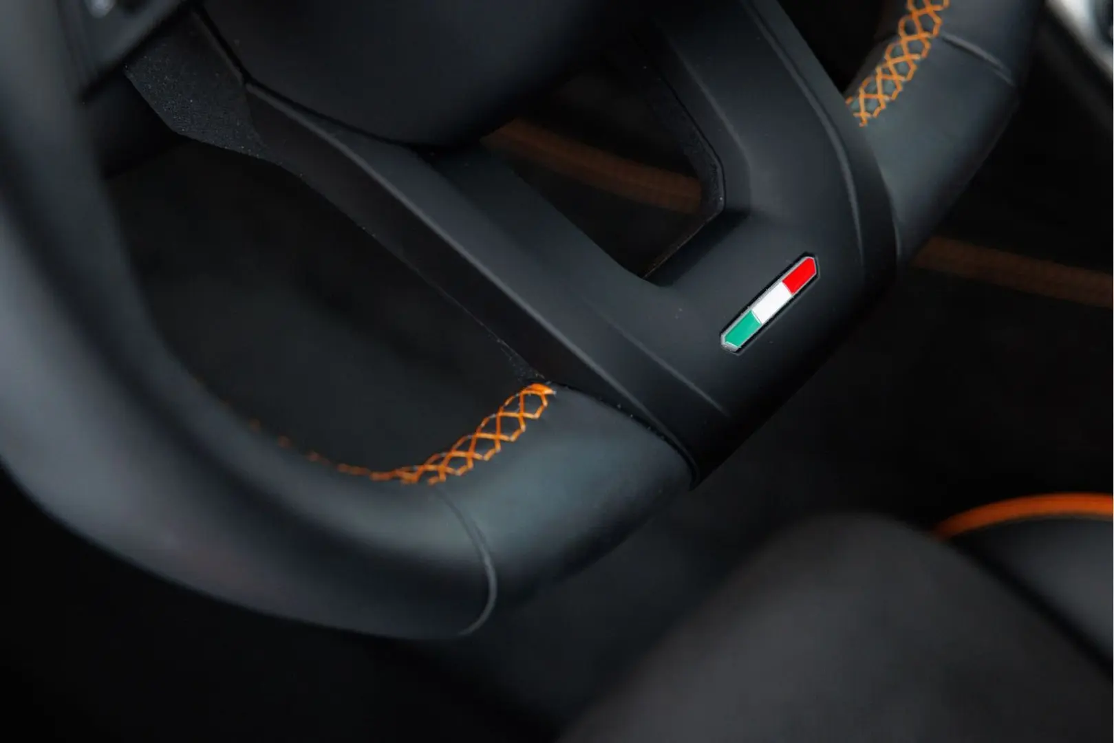 Urus S MY24 | Carbon int | Maintenance 5 years