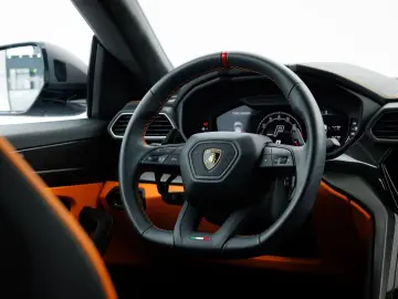 Urus S MY24 | Carbon int | Maintenance 5 years