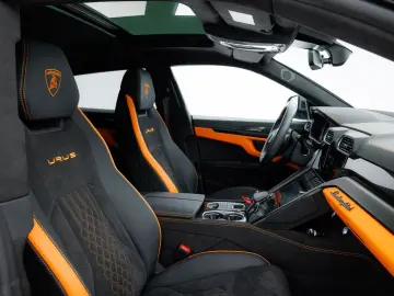 Urus S MY24 | Carbon int | Maintenance 5 years