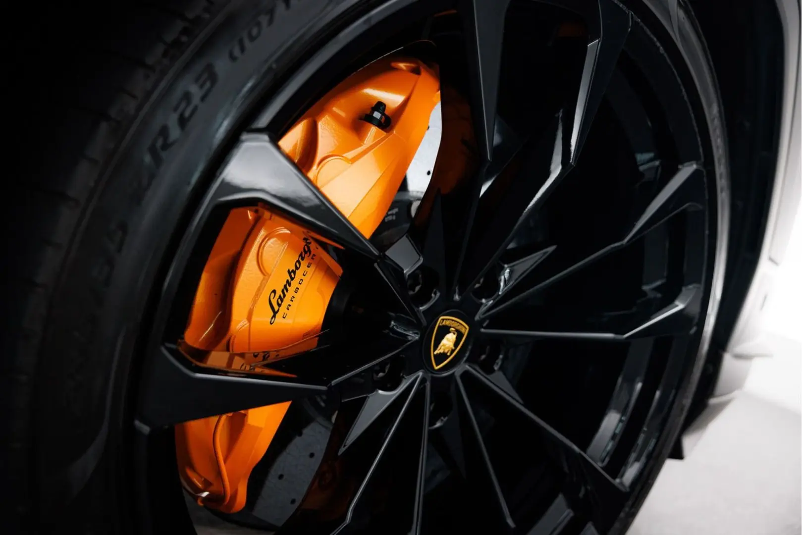 Urus S MY24 | Carbon int | Maintenance 5 years
