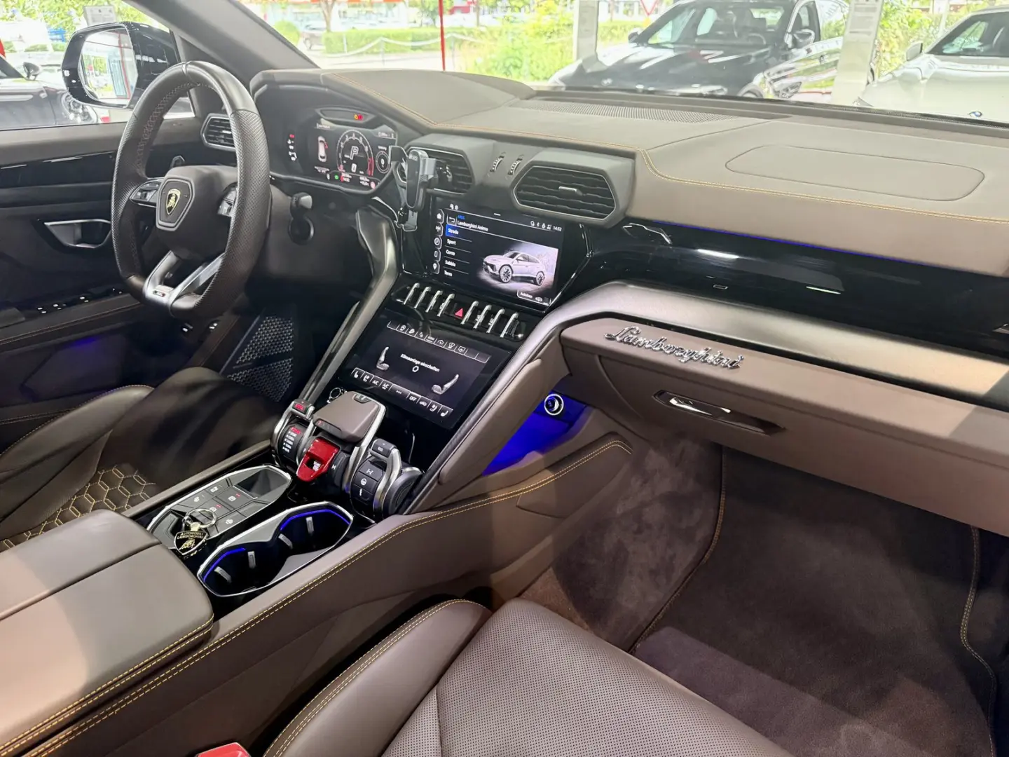 Urus S AKRAPOVIC+B&O+PANO
